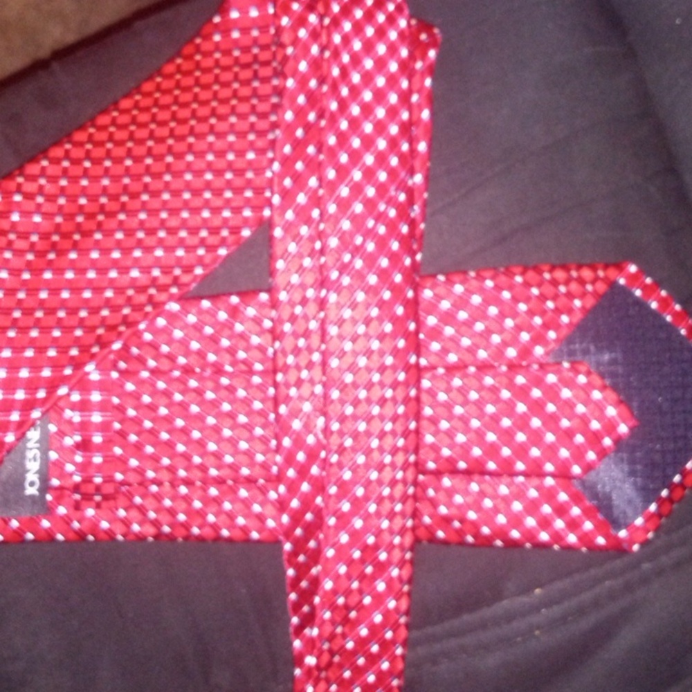 Men's tie